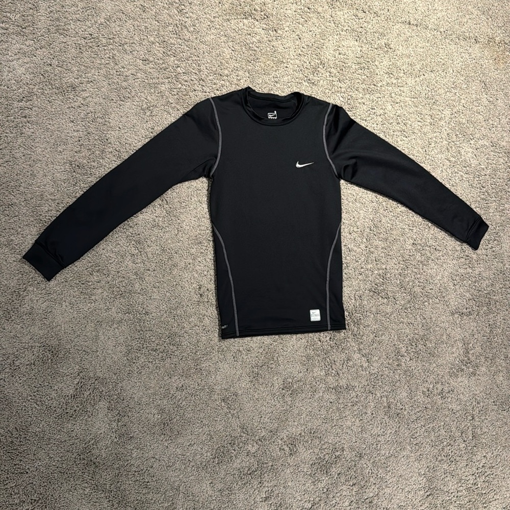 Nike Pro Men’s Small Long Sleeve Black